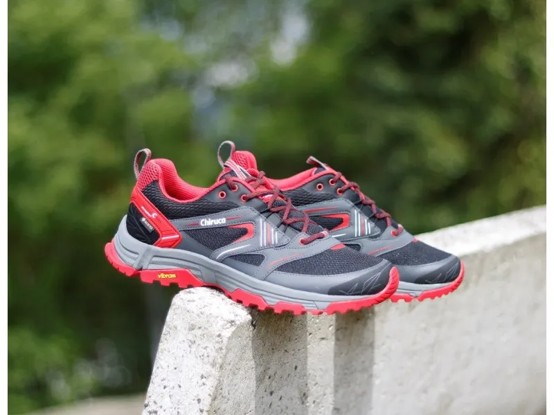 ZAPATO DEPORTIVO GORETEX MAUI CHIRUCA EN COLOR NEGROROJO, GRISAZUL O AZULVERDE